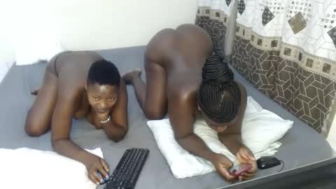 sexy_apple2 online show from October 7, 11:13 pm