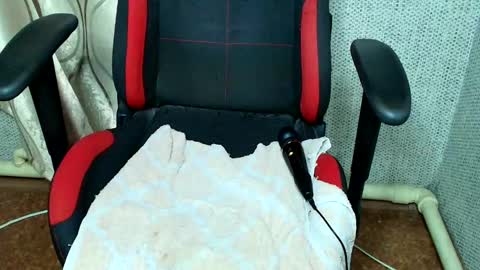 Jessica  Face only in pvt or in snapchat Dont ask more.... online show from February 26, 11:26 pm