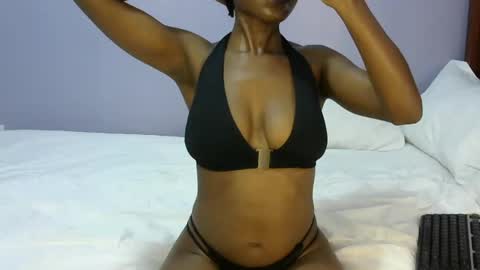 Snapshot of sexy_b7 chatting on July 20, 2:04 am kiki online show from July 20, 2:04 am