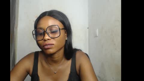 Snapshot of sexy_badgirl2 chatting on December 2, 8:48 pm Sexy blackgirl2 online show from December 2, 8:48 pm
