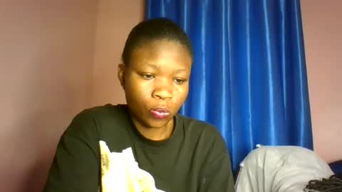 Snapshot of sexy_bellah1 chatting on August 5, 7:33 am bellah online show from August 5, 7:33 am