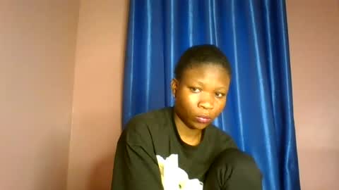 Snapshot of sexy_bellah1 chatting on August 5, 9:28 pm bellah online show from August 5, 9:28 pm