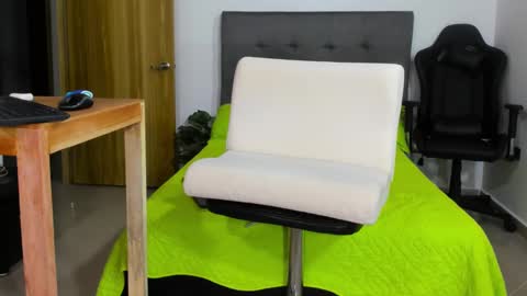 Snapshot of sexy_blackman chatting on September 9, 5:51 am sexy blackman online show from September 9, 5:51 am