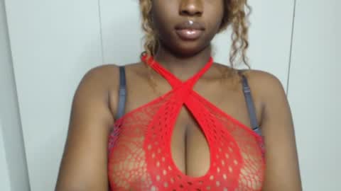 Snapshot of sexy_blaq123 chatting on July 30, 1:32 pm sexyblaq online show from July 30, 1:32 pm