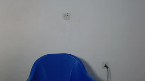 sexy_bluey247 online show from April 8, 6:08 pm