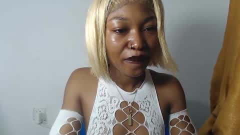 sexy_bluey247 online show from June 3, 2:25 am