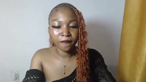 Snapshot of sexy_bluey247 chatting on June 18, 6:01 pm sexy_bluey247 online show from June 18, 6:01 pm