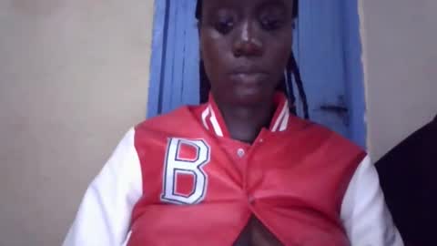 sexy_butty01 online show from February 14, 7:43 pm