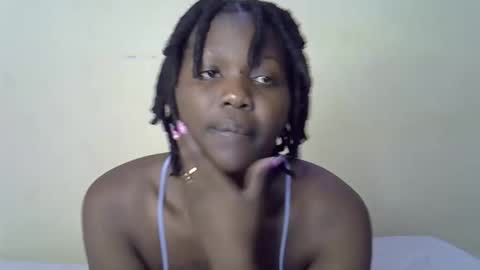 Snapshot of sexy_butty6 chatting on September 13, 7:13 pm sexy_butty6 online show from September 13, 7:13 pm