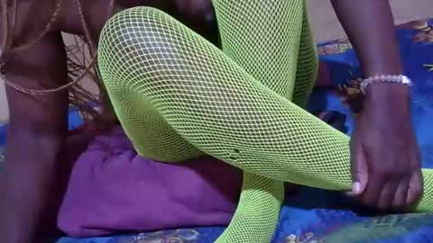 Snapshot of sexy_candy9 chatting on September 20, 7:04 pm sexy_candy9 online show from September 20, 7:04 pm