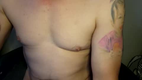 Snapshot of sexy_cayden chatting on April 15, 11:49 pm Cayden online show from April 15, 11:49 pm