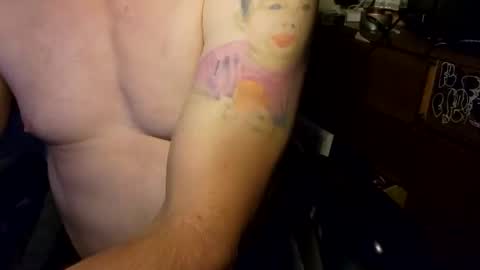 Snapshot of sexy_cayden chatting on May 10, 3:33 am Cayden online show from May 10, 3:33 am