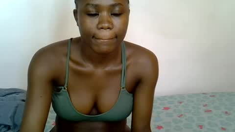 Snapshot of sexy_celeh chatting on July 7, 1:15 pm sexy_celeh online show from July 7, 1:15 pm