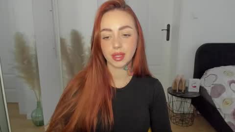 Snapshot of sexy_coralie chatting on November 3, 2:40 pm C o r a l i e online show from November 3, 2:40 pm