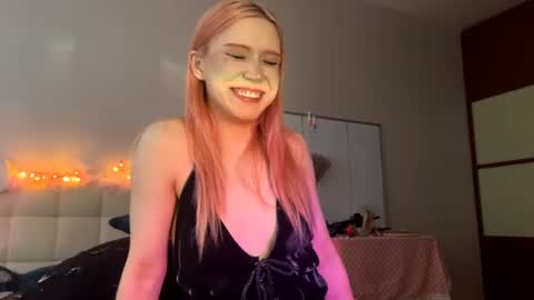 Snapshot of sexy_cute18 chatting on July 6, 1:24 am Eva online show from July 6, 1:24 am