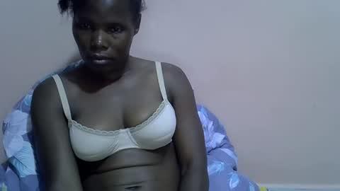 Snapshot of sexy_dolly2 chatting on January 15, 7:46 am sexy dolly online show from January 15, 7:46 am