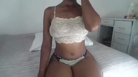 Ellahh online show from April 13, 9:59 am