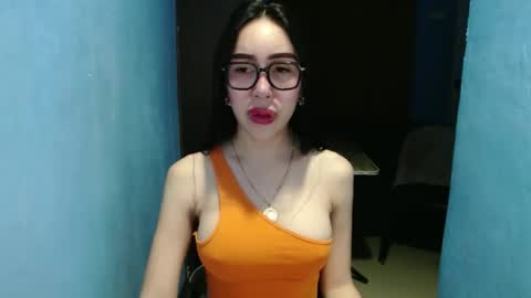 sexy_emily92 online show from January 11, 12:43 pm