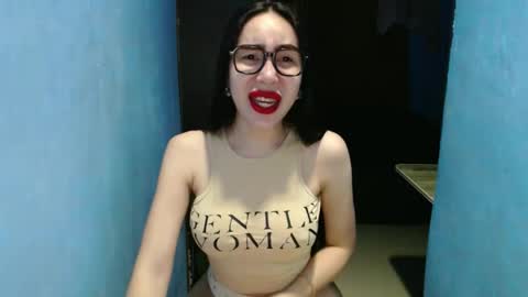 sexy_emily92 online show from April 13, 8:53 am