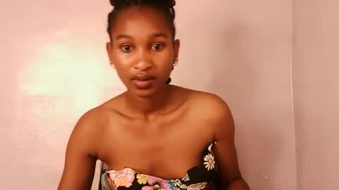 Snapshot of sexy_joyline chatting on November 24, 6:57 am joy online show from November 24, 6:57 am