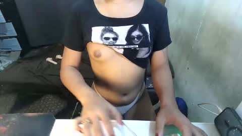 sexy_leacum online show from May 22, 1:17 pm