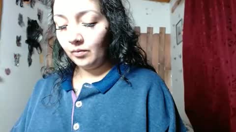 Snapshot of sexy_lolas chatting on January 28, 6:05 am sexy lolas online show from January 28, 6:05 am