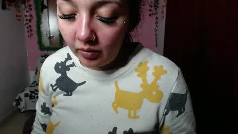 Snapshot of sexy_lolas chatting on March 9, 4:27 am sexy lolas online show from March 9, 4:27 am