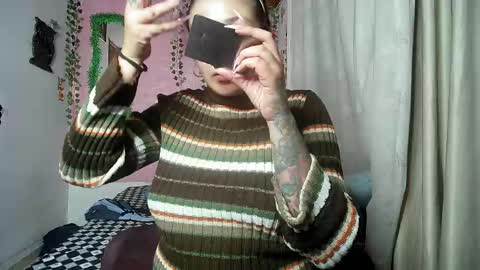 sexy lolas online show from May 26, 3:57 am
