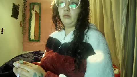 Snapshot of sexy_lolas chatting on June 3, 12:57 am sexy lolas online show from June 3, 12:57 am