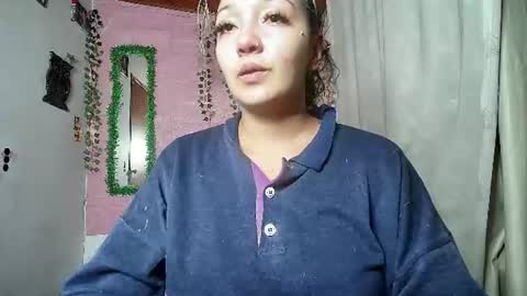 Snapshot of sexy_lolas chatting on June 13, 6:00 am sexy lolas online show from June 13, 6:00 am