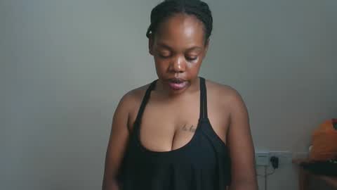 Snapshot of sexy_lyna chatting on January 9, 6:49 am sexy_lyna online show from January 9, 6:49 am