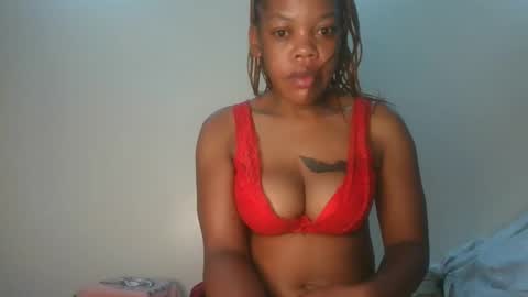 Snapshot of sexy_lyna chatting on February 3, 6:51 am sexy_lyna online show from February 3, 6:51 am