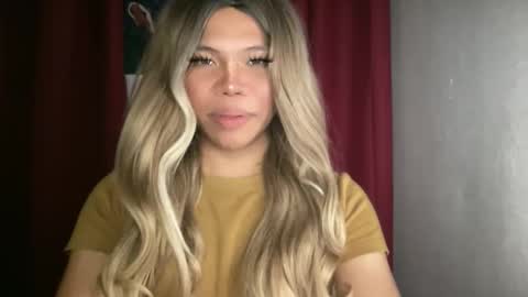 Snapshot of sexy_maevemorexxx chatting on June 5, 6:57 pm Nicole online show from June 5, 6:57 pm