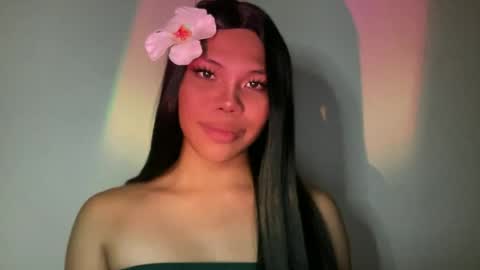 Snapshot of sexy_maevemorexxx chatting on June 22, 4:15 pm Nicole online show from June 22, 4:15 pm
