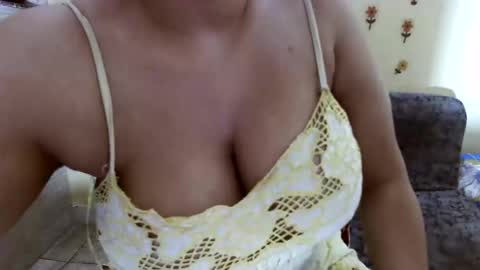 sexy_mandakini online show from April 2, 3:59 am