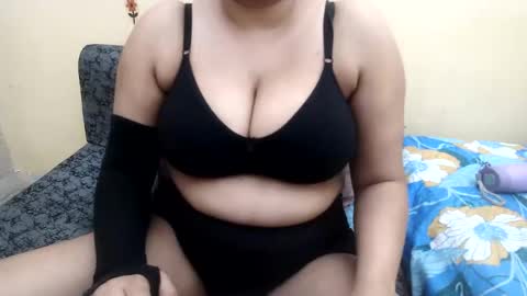 sexy_mandakini online show from April 12, 7:57 am