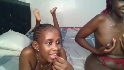 Snapshot of sexy_maya3 chatting on June 3, 2:33 pm maya online show from June 3, 2:33 pm