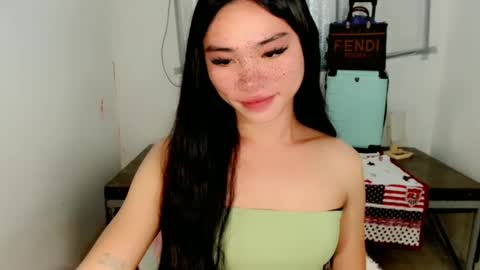 Snapshot of sexy_mikaxoxo chatting on February 10, 5:03 am mika online show from February 10, 5:03 am