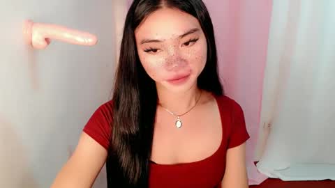 Snapshot of sexy_mikaxoxo chatting on February 19, 2:23 am mika online show from February 19, 2:23 am