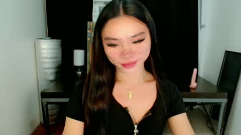 Snapshot of sexy_mikaxoxo chatting on March 8, 4:23 am mika online show from March 8, 4:23 am