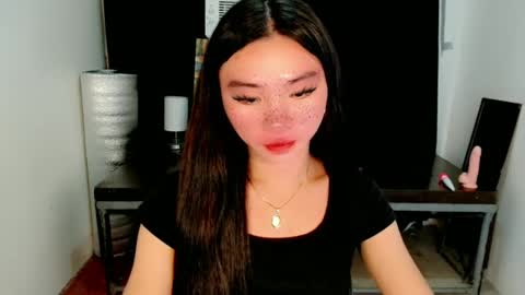 Snapshot of sexy_mikaxoxo chatting on March 11, 5:57 pm mika online show from March 11, 5:57 pm