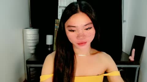 Snapshot of sexy_mikaxoxo chatting on March 12, 4:51 am mika online show from March 12, 4:51 am