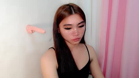 Snapshot of sexy_mikaxoxo chatting on October 2, 5:53 pm mika online show from October 2, 5:53 pm