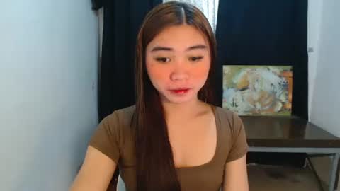 Snapshot of sexy_mikaxoxo chatting on October 27, 12:53 pm mika online show from October 27, 12:53 pm