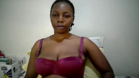 Snapshot of sexy_muna2 chatting on July 2, 11:11 pm sexy_muna2 online show from July 2, 11:11 pm