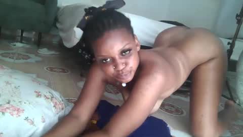 Snapshot of sexy_n_thick chatting on May 16, 10:36 am Lyn online show from May 16, 10:36 am