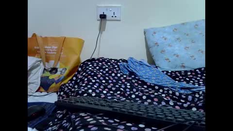 Snapshot of sexy_pall chatting on February 24, 10:48 am Princess online show from February 24, 10:48 am