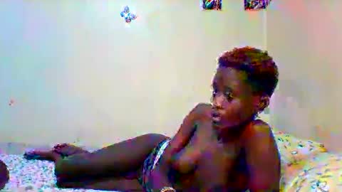 Snapshot of sexy_pie822842 chatting on May 29, 10:46 am sexy pie online show from May 29, 10:46 am