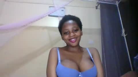 Snapshot of sexy_short chatting on September 19, 8:09 pm Janet online show from September 19, 8:09 pm