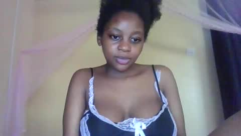 Snapshot of sexy_short chatting on October 10, 5:39 am Janet online show from October 10, 5:39 am
